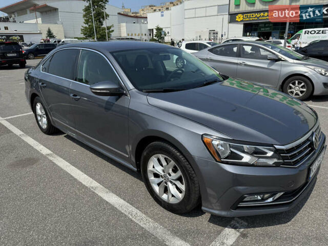 Серый Фольксваген Пассат, объемом двигателя 1.8 л и пробегом 149 тыс. км за 11900 $, фото 14 на Automoto.ua