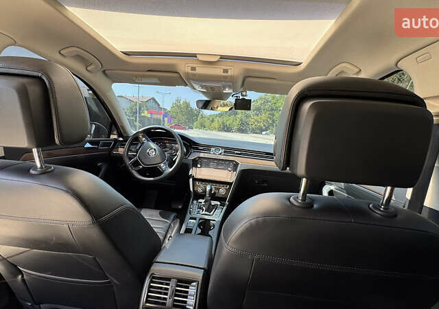 Серый Фольксваген Пассат, объемом двигателя 1.97 л и пробегом 171 тыс. км за 22200 $, фото 21 на Automoto.ua