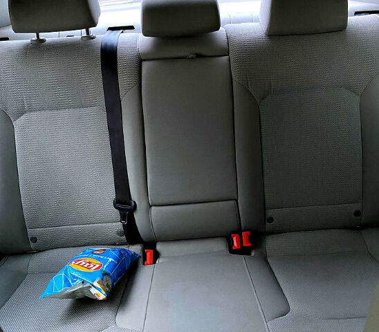 Серый Фольксваген Пассат, объемом двигателя 1.8 л и пробегом 96 тыс. км за 12200 $, фото 7 на Automoto.ua