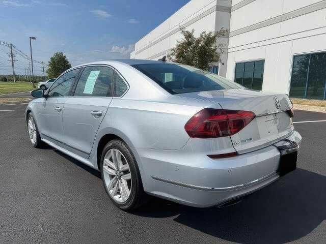 Сірий Фольксваген Пассат, об'ємом двигуна 3.6 л та пробігом 99 тис. км за 9500 $, фото 5 на Automoto.ua