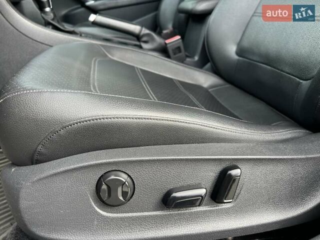 Серый Фольксваген Пассат, объемом двигателя 1.8 л и пробегом 219 тыс. км за 11500 $, фото 26 на Automoto.ua