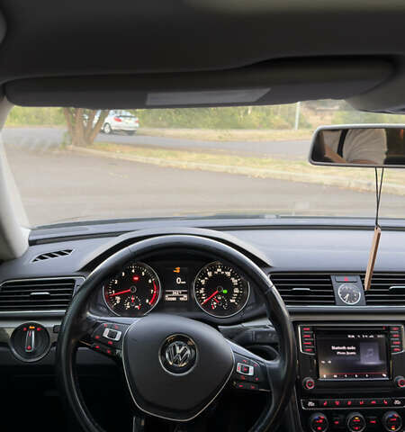 Сірий Фольксваген Пассат, об'ємом двигуна 1.8 л та пробігом 132 тис. км за 14000 $, фото 12 на Automoto.ua