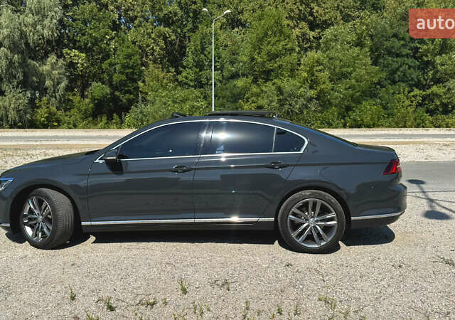 Серый Фольксваген Пассат, объемом двигателя 1.97 л и пробегом 171 тыс. км за 22200 $, фото 6 на Automoto.ua