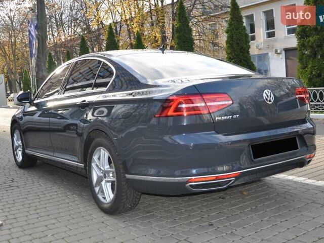 Серый Фольксваген Пассат, объемом двигателя 1.97 л и пробегом 107 тыс. км за 24500 $, фото 4 на Automoto.ua