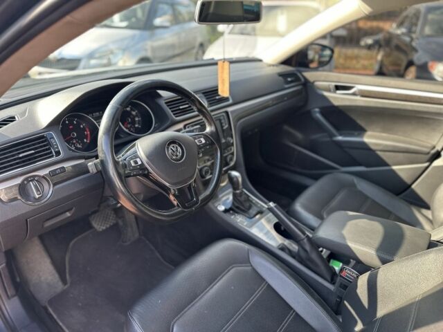 Сірий Фольксваген Пассат, об'ємом двигуна 1.8 л та пробігом 137 тис. км за 13999 $, фото 8 на Automoto.ua