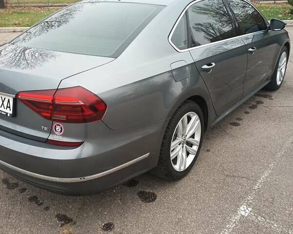 Серый Фольксваген Пассат, объемом двигателя 2 л и пробегом 115 тыс. км за 16800 $, фото 2 на Automoto.ua