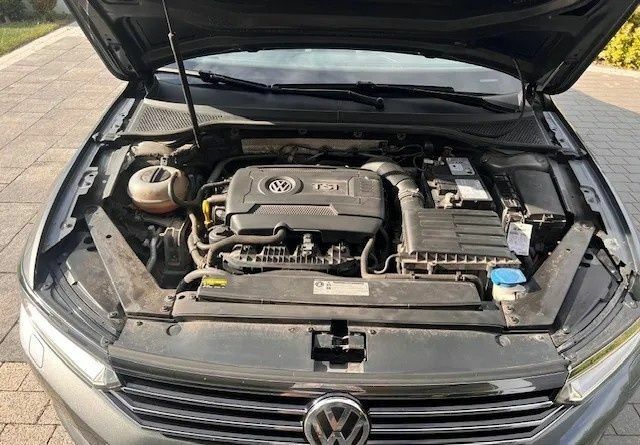 Серый Фольксваген Пассат, объемом двигателя 1.8 л и пробегом 124 тыс. км за 10200 $, фото 9 на Automoto.ua