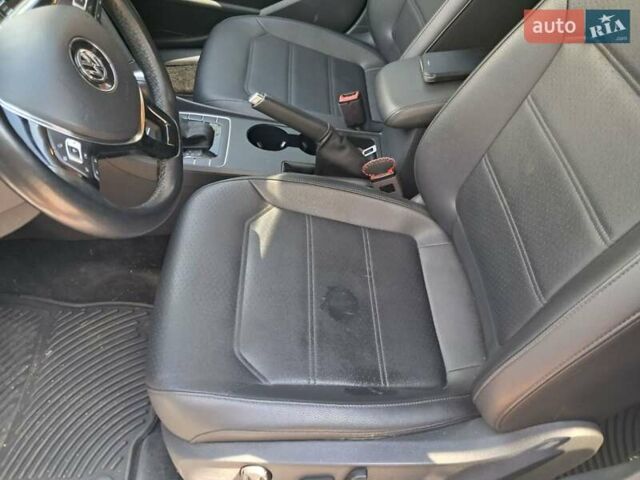 Серый Фольксваген Пассат, объемом двигателя 1.98 л и пробегом 106 тыс. км за 16000 $, фото 5 на Automoto.ua