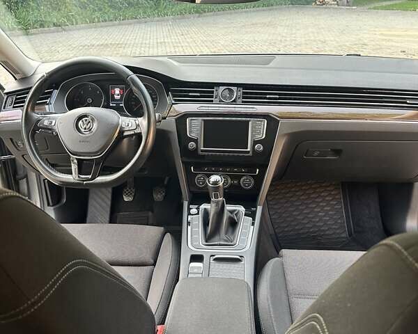 Серый Фольксваген Пассат, объемом двигателя 1.97 л и пробегом 207 тыс. км за 18200 $, фото 20 на Automoto.ua