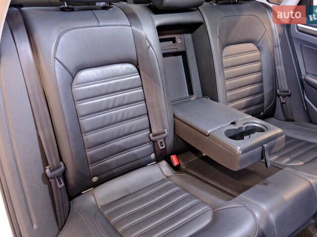 Серый Фольксваген Пассат, объемом двигателя 1.8 л и пробегом 180 тыс. км за 14800 $, фото 37 на Automoto.ua