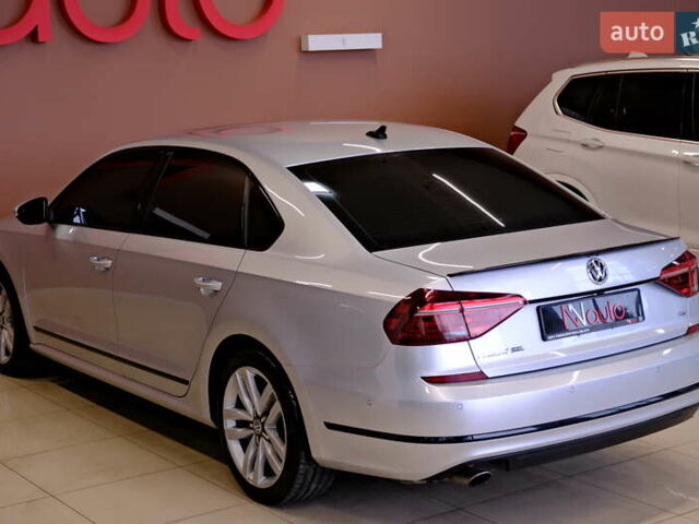 Серый Фольксваген Пассат, объемом двигателя 1.8 л и пробегом 180 тыс. км за 14800 $, фото 14 на Automoto.ua