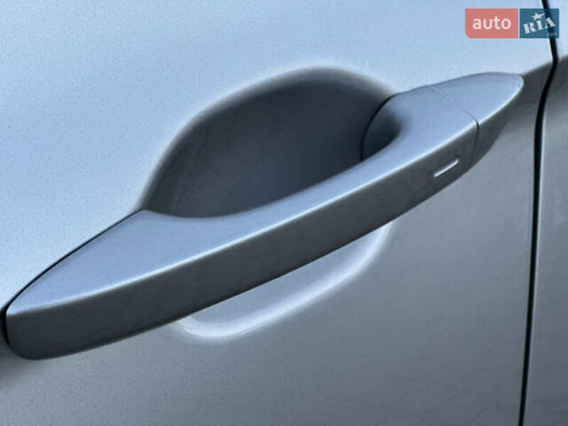 Серый Фольксваген Пассат, объемом двигателя 1.97 л и пробегом 215 тыс. км за 23500 $, фото 12 на Automoto.ua