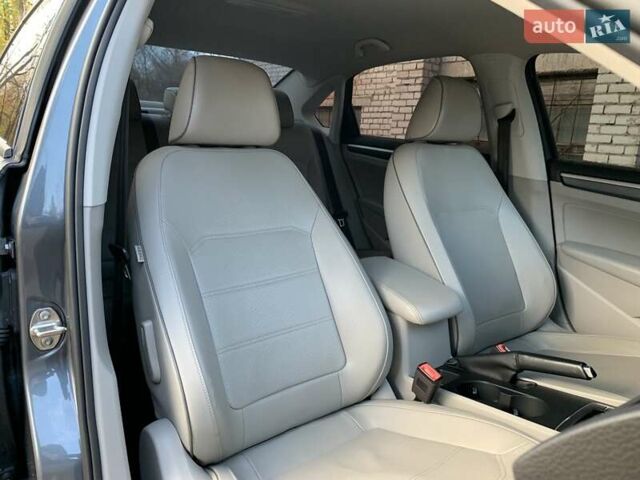 Сірий Фольксваген Пассат, об'ємом двигуна 2 л та пробігом 155 тис. км за 15500 $, фото 34 на Automoto.ua