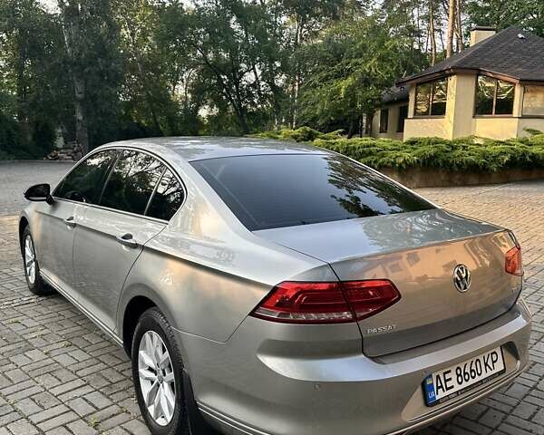 Серый Фольксваген Пассат, объемом двигателя 1.97 л и пробегом 207 тыс. км за 18200 $, фото 9 на Automoto.ua