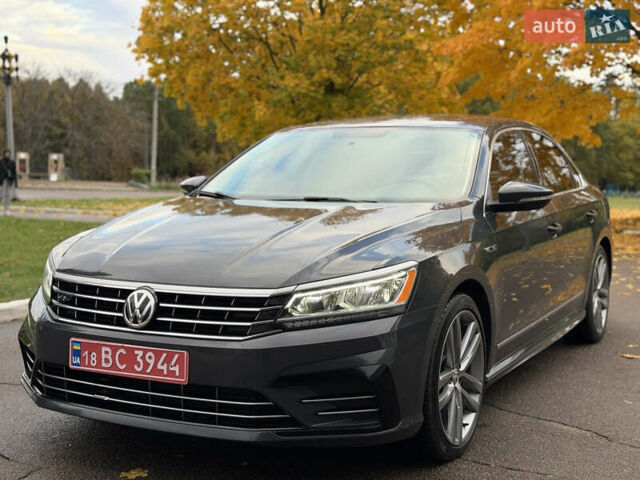 Серый Фольксваген Пассат, объемом двигателя 1.8 л и пробегом 189 тыс. км за 11800 $, фото 37 на Automoto.ua