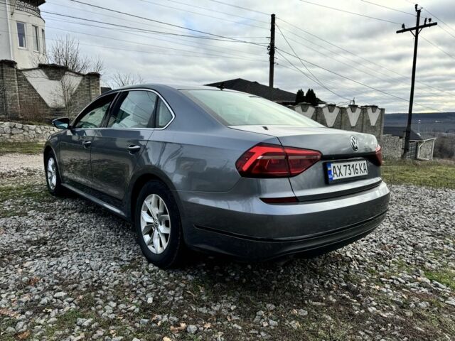 Сірий Фольксваген Пассат, об'ємом двигуна 1.8 л та пробігом 209 тис. км за 11800 $, фото 13 на Automoto.ua