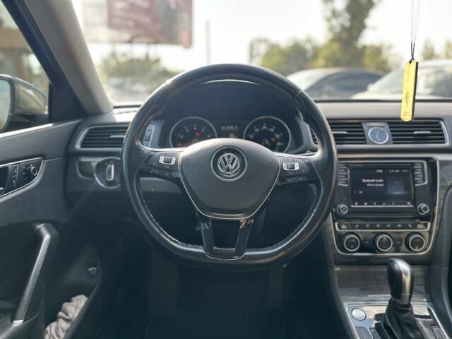 Сірий Фольксваген Пассат, об'ємом двигуна 1.8 л та пробігом 137 тис. км за 13999 $, фото 6 на Automoto.ua