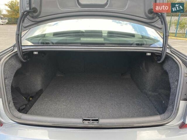 Фольксваген Пассат 2017 в Ужгороде на Automoto.ua Серый Фольксваген Пассат, объемом двигателя 1.8 л и пробегом 125 тыс. км за 13600 $, фото 9 на Automoto.ua