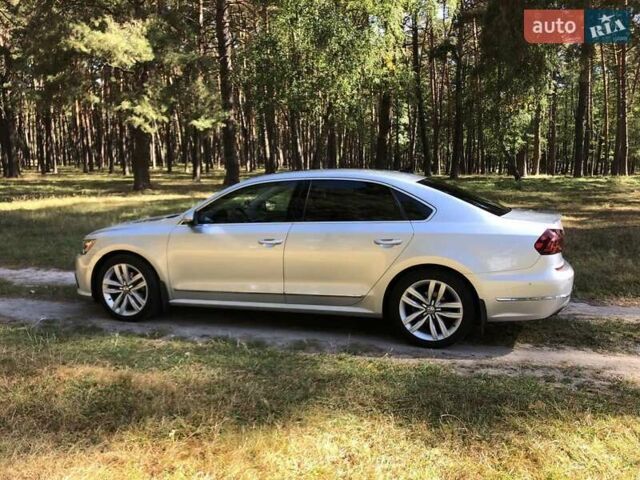 Сірий Фольксваген Пассат, об'ємом двигуна 1.8 л та пробігом 145 тис. км за 16300 $, фото 12 на Automoto.ua