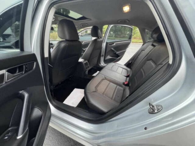 Сірий Фольксваген Пассат, об'ємом двигуна 1.8 л та пробігом 65 тис. км за 12300 $, фото 9 на Automoto.ua