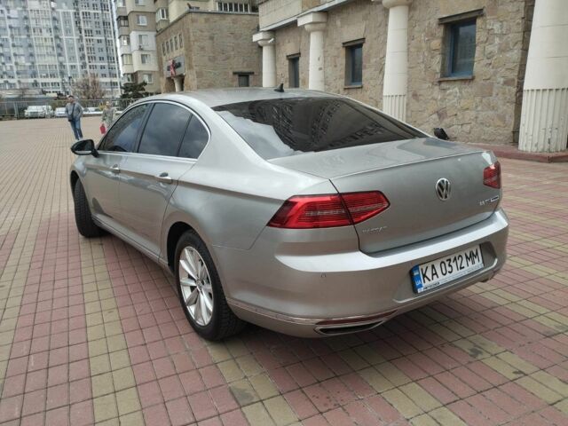 Сірий Фольксваген Пассат, об'ємом двигуна 2 л та пробігом 182 тис. км за 16700 $, фото 1 на Automoto.ua