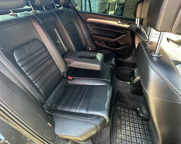 Серый Фольксваген Пассат, объемом двигателя 1.97 л и пробегом 260 тыс. км за 17800 $, фото 15 на Automoto.ua