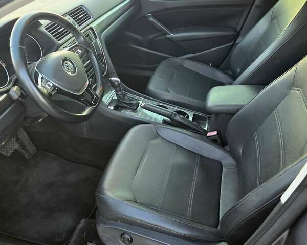 Сірий Фольксваген Пассат, об'ємом двигуна 1.8 л та пробігом 163 тис. км за 12600 $, фото 2 на Automoto.ua