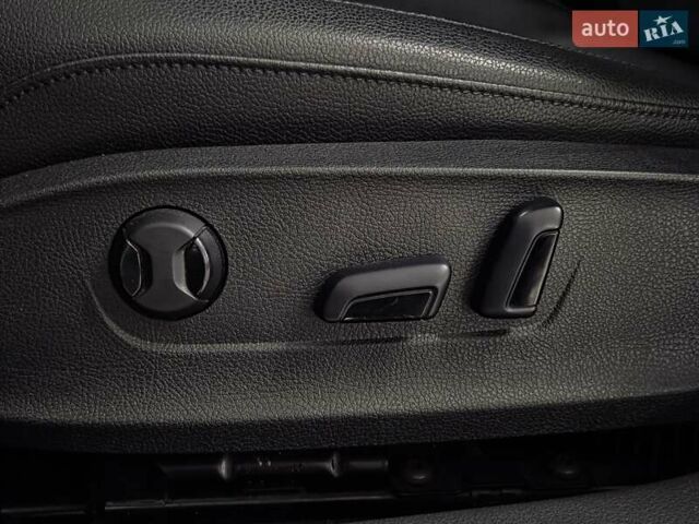 Сірий Фольксваген Пассат, об'ємом двигуна 2 л та пробігом 195 тис. км за 13699 $, фото 15 на Automoto.ua