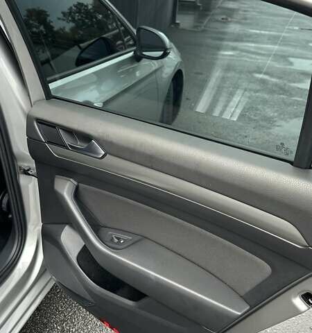 Серый Фольксваген Пассат, объемом двигателя 1.4 л и пробегом 135 тыс. км за 14500 $, фото 16 на Automoto.ua