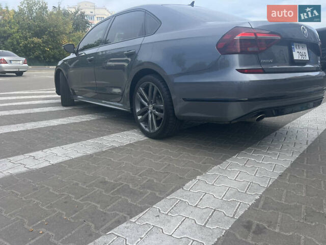 Серый Фольксваген Пассат, объемом двигателя 1.8 л и пробегом 125 тыс. км за 13500 $, фото 7 на Automoto.ua