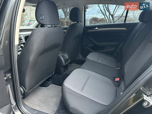 Сірий Фольксваген Пассат, об'ємом двигуна 2 л та пробігом 97 тис. км за 18900 $, фото 13 на Automoto.ua