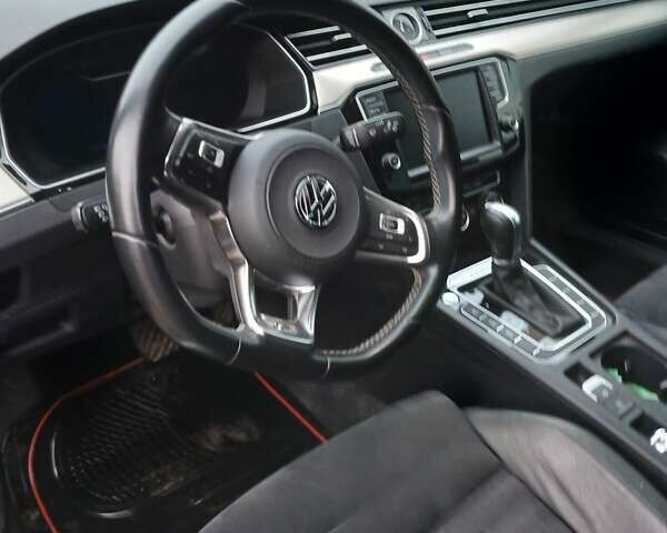 Серый Фольксваген Пассат, объемом двигателя 1.97 л и пробегом 39 тыс. км за 32000 $, фото 4 на Automoto.ua