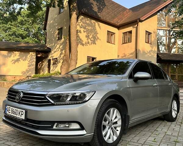 Серый Фольксваген Пассат, объемом двигателя 1.97 л и пробегом 207 тыс. км за 18200 $, фото 2 на Automoto.ua
