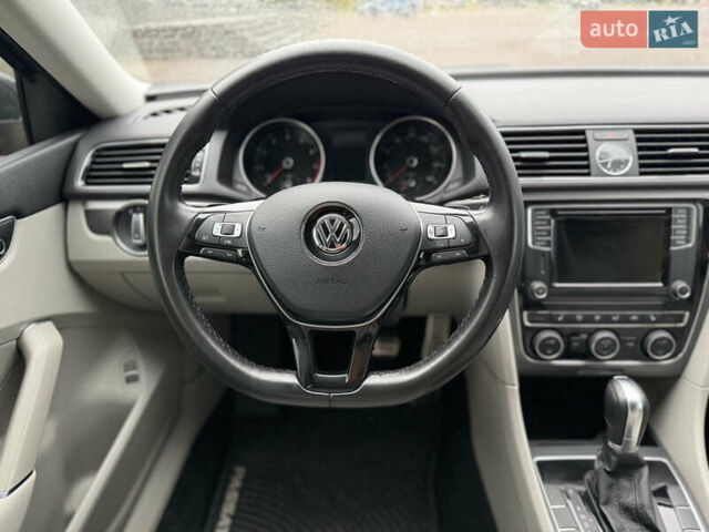 Серый Фольксваген Пассат, объемом двигателя 1.8 л и пробегом 189 тыс. км за 11800 $, фото 45 на Automoto.ua