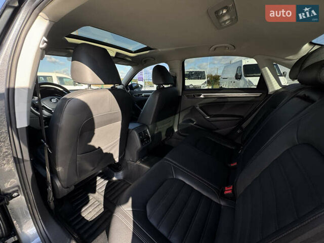 Серый Фольксваген Пассат, объемом двигателя 2 л и пробегом 169 тыс. км за 17000 $, фото 9 на Automoto.ua