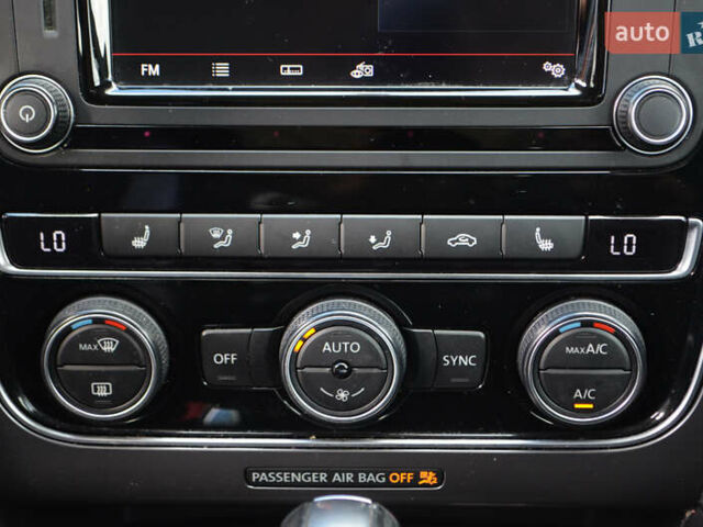 Серый Фольксваген Пассат, объемом двигателя 2 л и пробегом 48 тыс. км за 16900 $, фото 24 на Automoto.ua