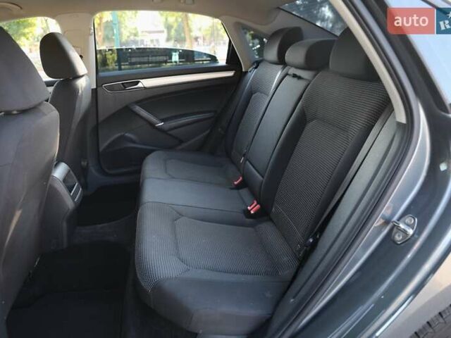 Сірий Фольксваген Пассат, об'ємом двигуна 2 л та пробігом 122 тис. км за 14800 $, фото 7 на Automoto.ua