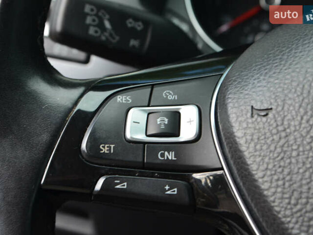 Серый Фольксваген Пассат, объемом двигателя 2 л и пробегом 48 тыс. км за 16900 $, фото 26 на Automoto.ua