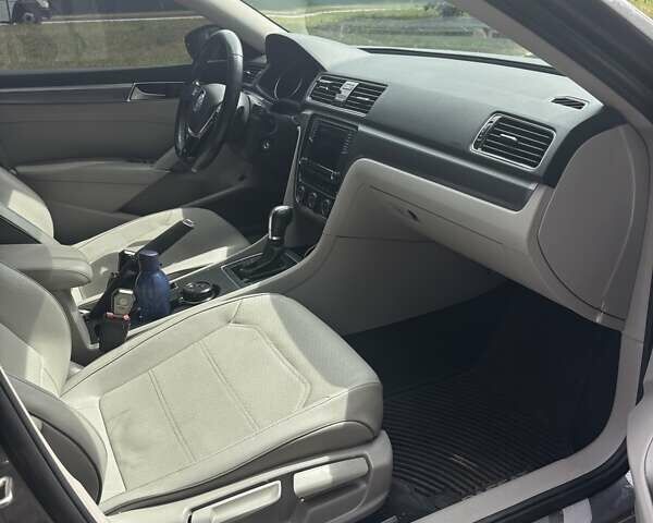 Серый Фольксваген Пассат, объемом двигателя 2 л и пробегом 123 тыс. км за 13700 $, фото 8 на Automoto.ua