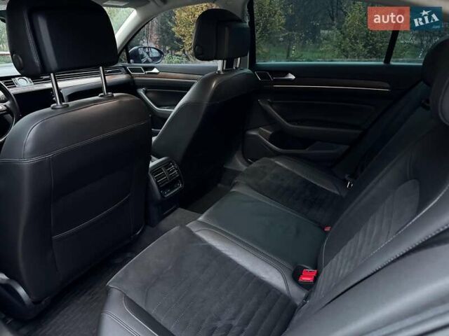 Серый Фольксваген Пассат, объемом двигателя 1.8 л и пробегом 215 тыс. км за 19990 $, фото 23 на Automoto.ua