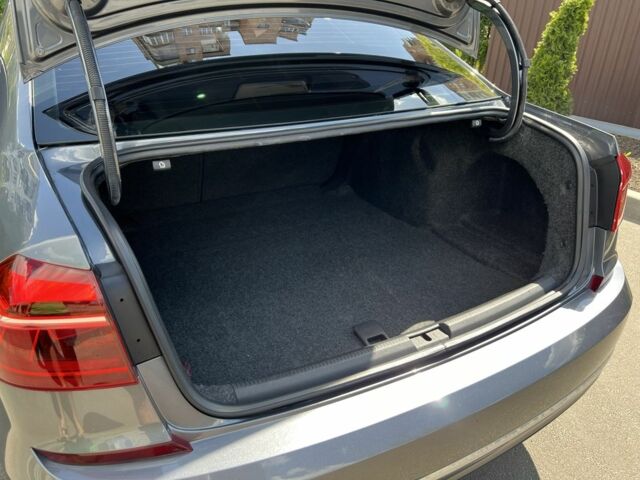 Серый Фольксваген Пассат, объемом двигателя 2 л и пробегом 100 тыс. км за 15700 $, фото 20 на Automoto.ua