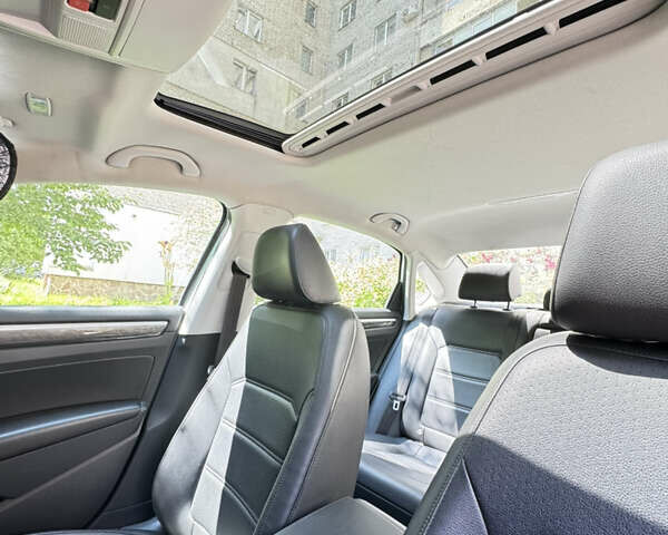 Серый Фольксваген Пассат, объемом двигателя 2 л и пробегом 128 тыс. км за 16590 $, фото 21 на Automoto.ua