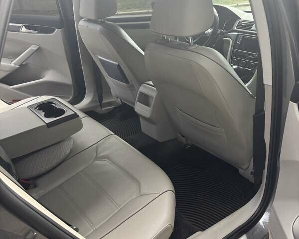 Серый Фольксваген Пассат, объемом двигателя 2 л и пробегом 123 тыс. км за 13700 $, фото 9 на Automoto.ua