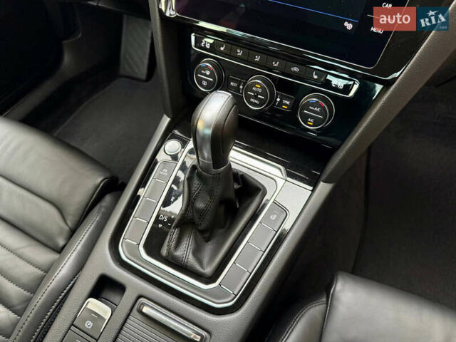 Серый Фольксваген Пассат, объемом двигателя 1.97 л и пробегом 145 тыс. км за 22500 $, фото 41 на Automoto.ua