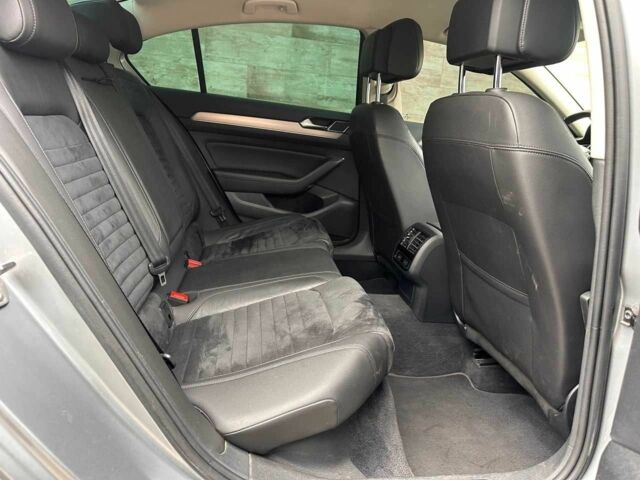 Серый Фольксваген Пассат, объемом двигателя 2 л и пробегом 214 тыс. км за 18099 $, фото 12 на Automoto.ua