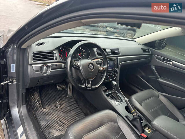 Серый Фольксваген Пассат, объемом двигателя 2 л и пробегом 131 тыс. км за 13800 $, фото 20 на Automoto.ua