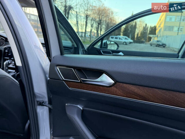Серый Фольксваген Пассат, объемом двигателя 1.97 л и пробегом 123 тыс. км за 25500 $, фото 42 на Automoto.ua