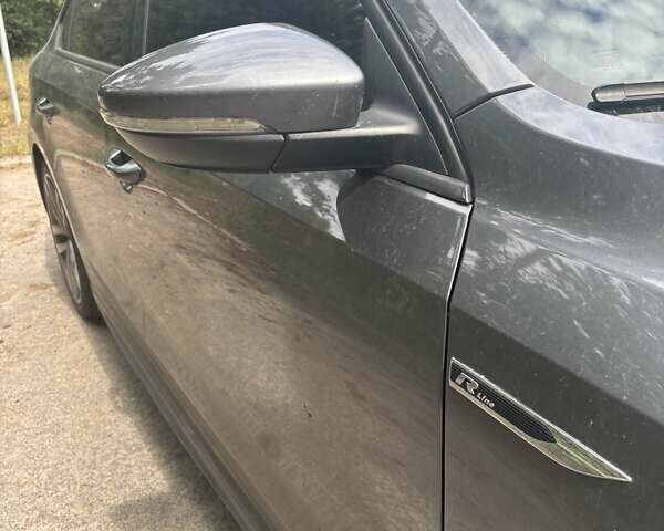 Серый Фольксваген Пассат, объемом двигателя 2 л и пробегом 123 тыс. км за 13700 $, фото 4 на Automoto.ua