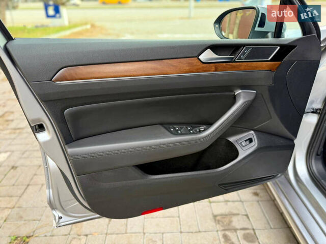 Серый Фольксваген Пассат, объемом двигателя 1.97 л и пробегом 145 тыс. км за 22500 $, фото 19 на Automoto.ua