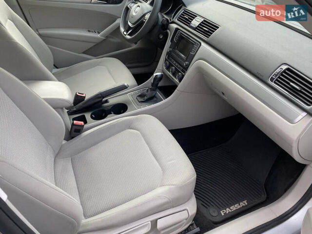 Серый Фольксваген Пассат, объемом двигателя 2 л и пробегом 158 тыс. км за 11900 $, фото 13 на Automoto.ua